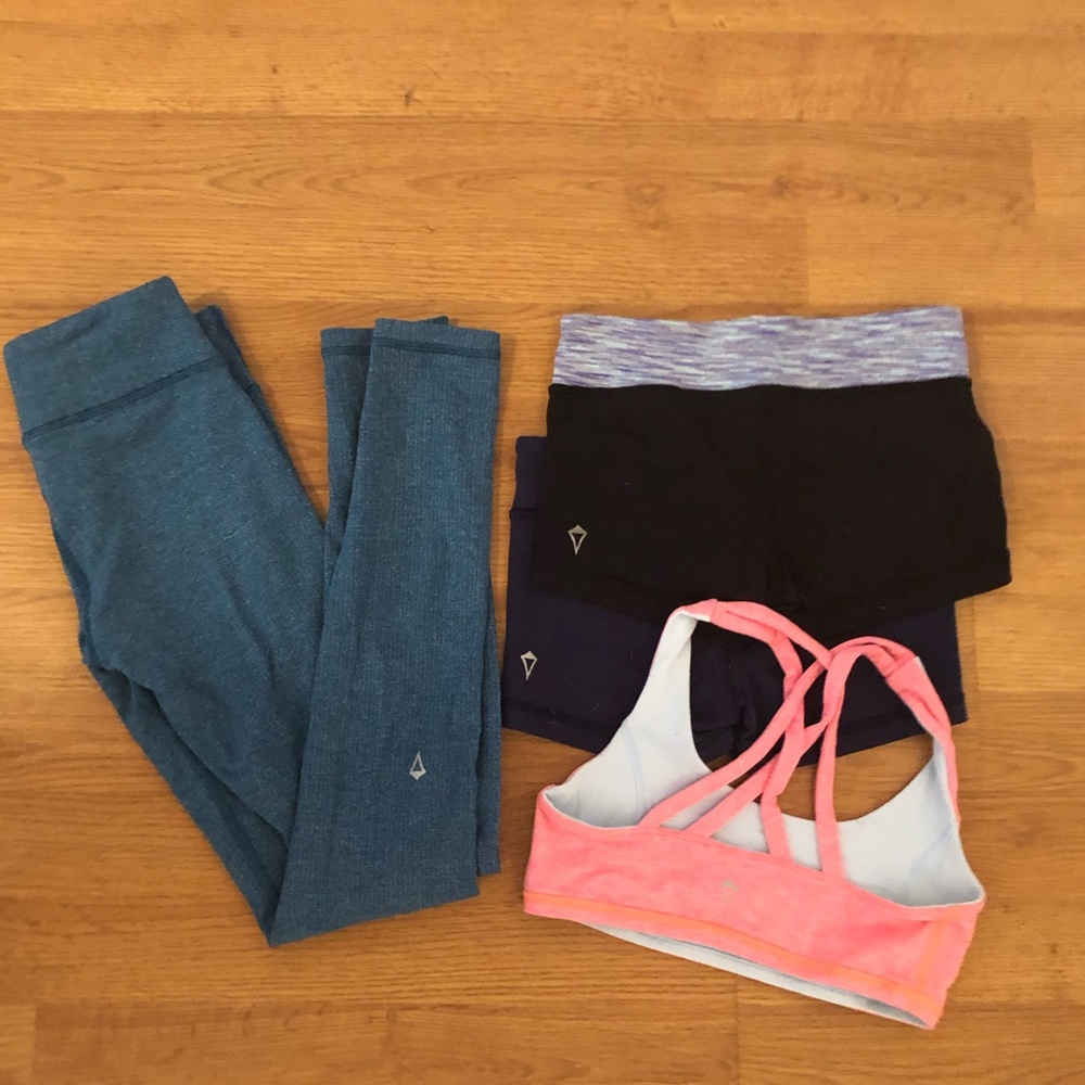 Ivivva Bundle Size Medium